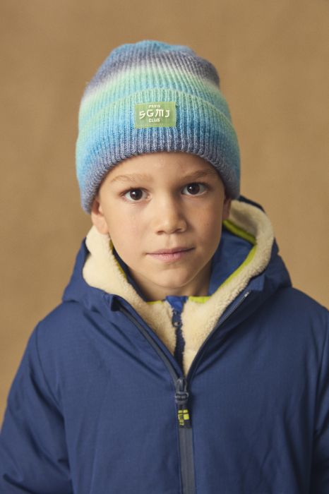 ЖАКАРДОВА ПЛЕТЕНА ШАПКА ЗА МОМЧЕ