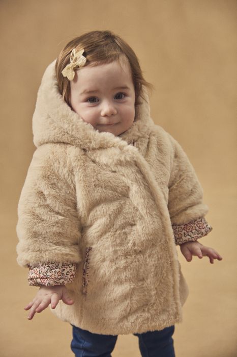 ДВУЛИЦЕВО ЯКЕ С КАЧУЛКА И ДЕСЕН 