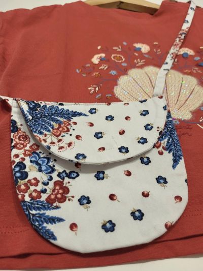 Блуза от памук с мотив с пайети и малка чанта за рамо FOCOKYETTE 
