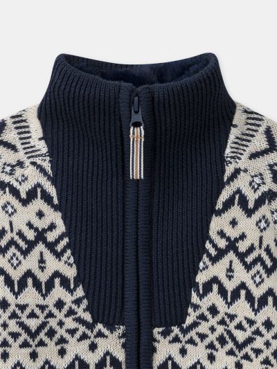 ЖАКАРДОВА ЖИЛЕТКА ЗА МОМЧЕ
