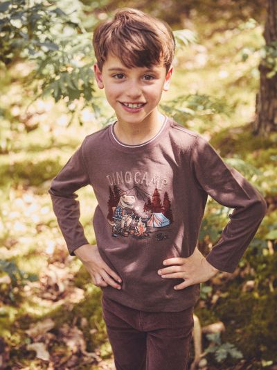 БЛУЗА  С МОТИВИ ЗА МОМЧЕ