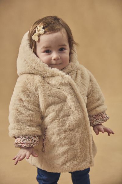 ДВУЛИЦЕВО ЯКЕ С КАЧУЛКА И ДЕСЕН 