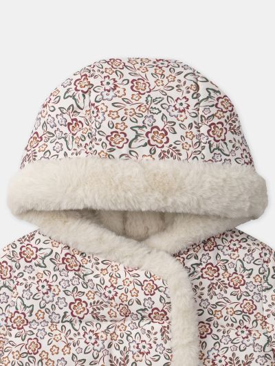 ДВУЛИЦЕВО ЯКЕ С КАЧУЛКА И ДЕСЕН 