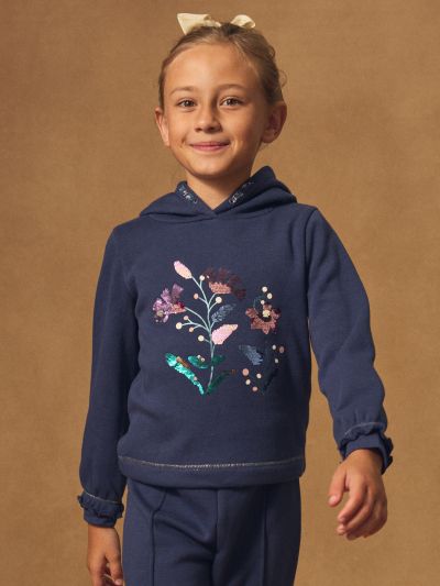 СУИЧЪР С МОТИВ ЗА МОМИЧЕ 