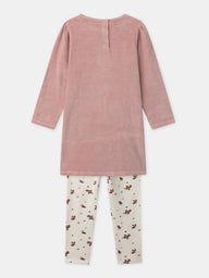 Розова кадифена пижама с принт за момичета