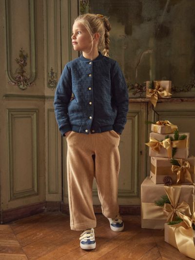 Тъмносиньо яке със златна бродерия за момиче