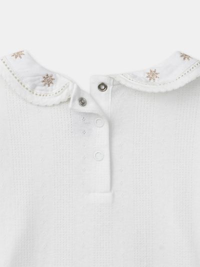 Бяла блуза с дълъг ръкав и яка за момичета