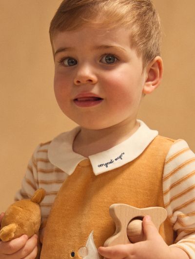 ОРАНЖЕВ РОМПЪР С ЛИЦЕ НА ЛИСИЧКА + ПЛЮШЕНА ЛИСИЧКА ЗА БЕБЕ МОМЧЕ