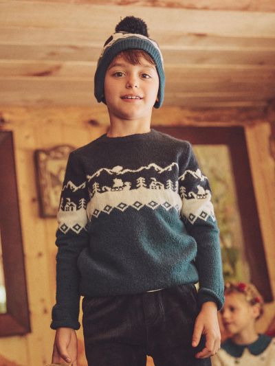 Детски пуловер в три цвята с плетен мотив