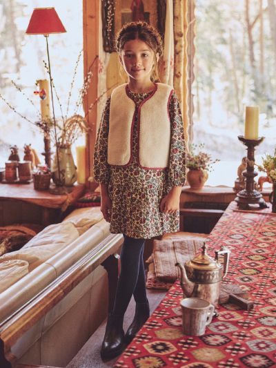 Двулицев елек за момиче в червено или екрю