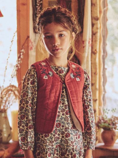 Двулицев елек за момиче в червено или екрю