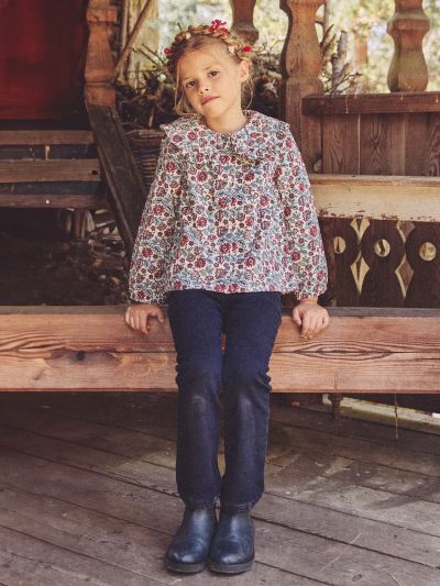 Кадифена блуза с флорален принт за момиче