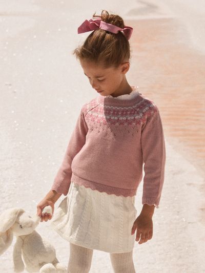 Екрю плетена пола