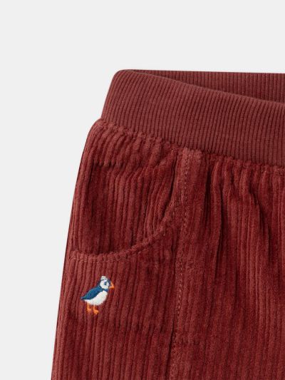 Червен кадифен панталон за бебе момче