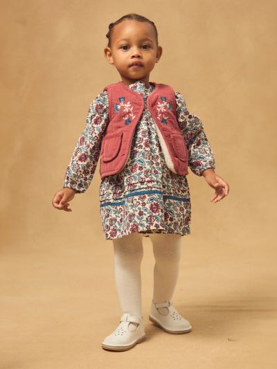 Двулицев елек в червено или екрю за бебе момиче