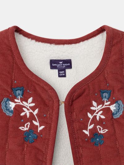 Двулицев елек в червено или екрю за бебе момиче