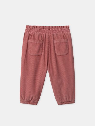 Розов кадифен панталон за бебе момиче