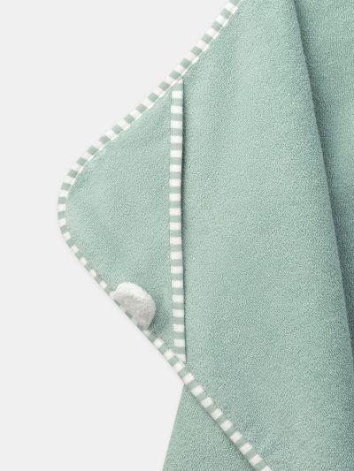 ЗЕЛЕНА БЕБЕШКА ХАВЛИЯ С КАЧУЛКА И ЛИЦЕ НА КУЧЕ ЗА МОМЧЕ