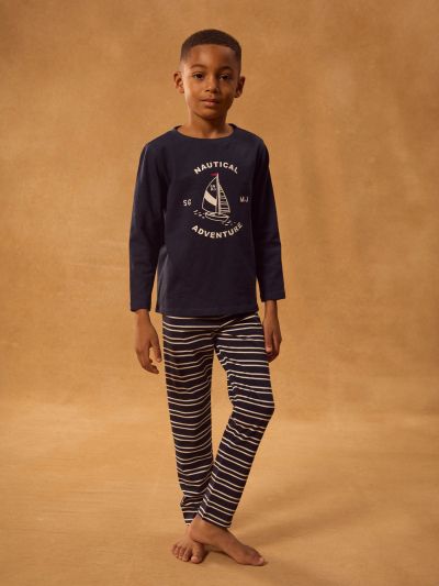 ТЪМНОСИНЯ ПИЖАМА С РАЙЕТА ЗА МОМЧЕ