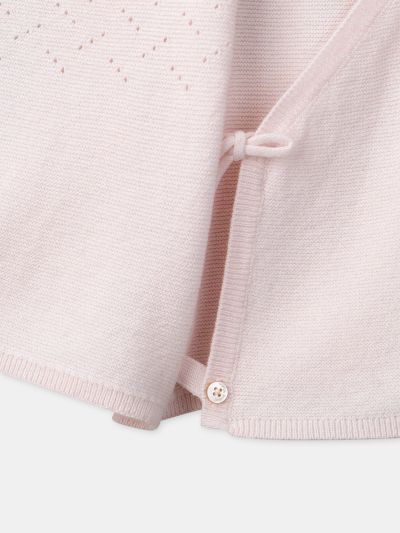 РОЗОВ ПУЛОВЕР + ФЛОРАЛЕН КЛИН + ЛЕНТА ЗА КОСА С ФЛОРАЛЕН МОТИВ – КОМПЛЕКТ ЗА НОВОРОДЕНО МОМИЧЕ