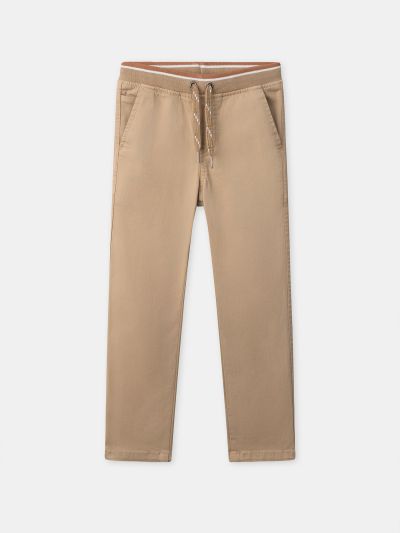 БЕЖОВ ПАНТАЛОН ЗА МОМЧЕ