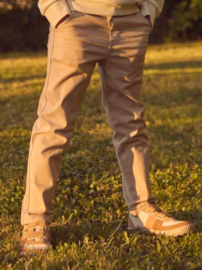 БЕЖОВ ПАНТАЛОН ЗА МОМЧЕ